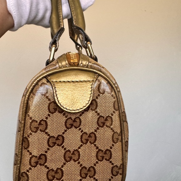 Gucci, Rare metallic gold Gucci mini sachel with bonus Gucci charm - Picture 10 of 14